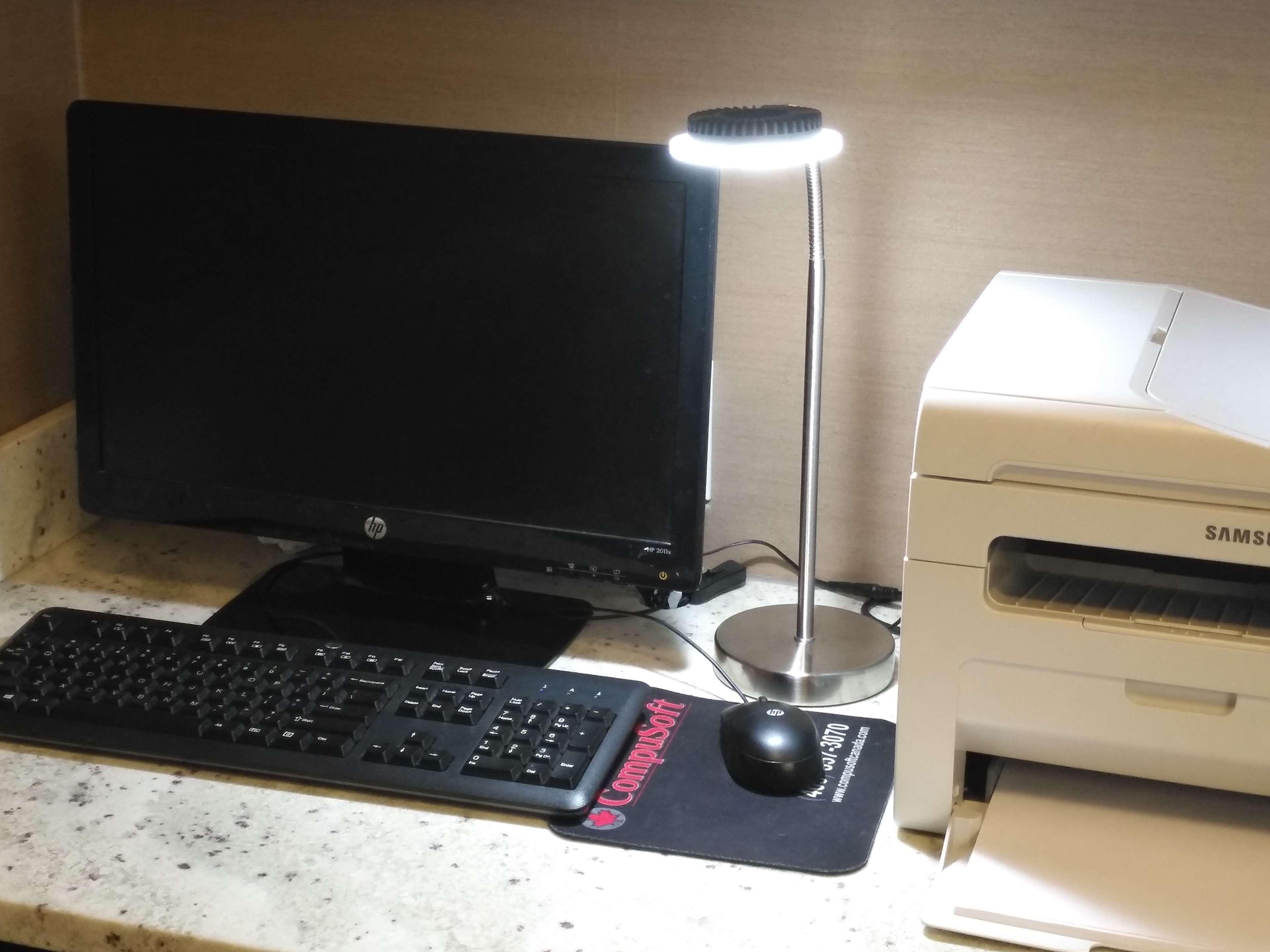 Best Western Plus Red Deer Inn & Suite Bagian luar foto