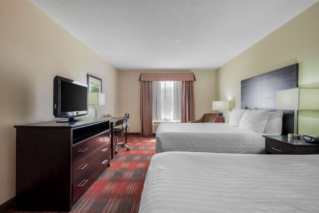 Best Western Plus Red Deer Inn & Suite Bagian luar foto