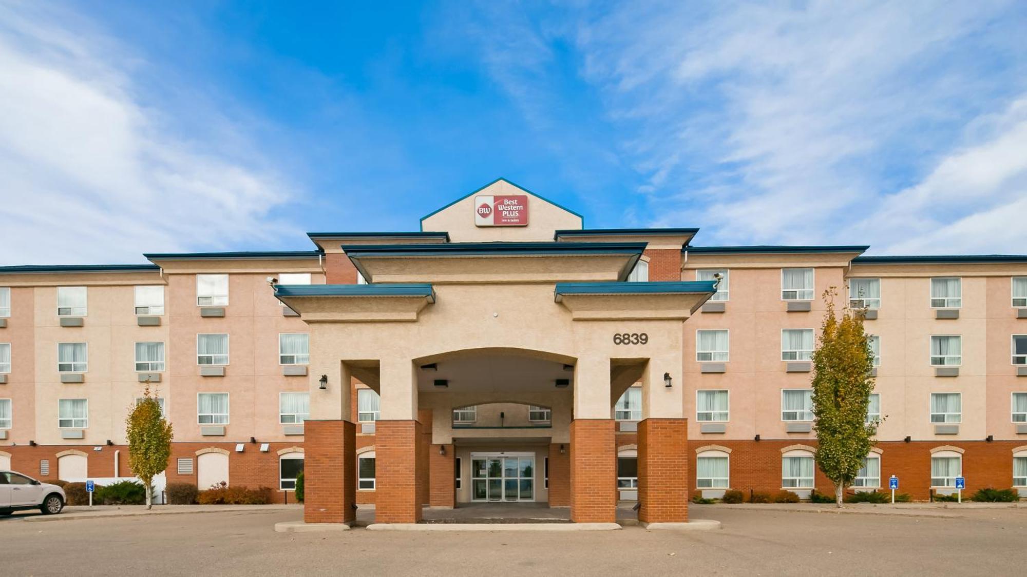 Best Western Plus Red Deer Inn & Suite Bagian luar foto